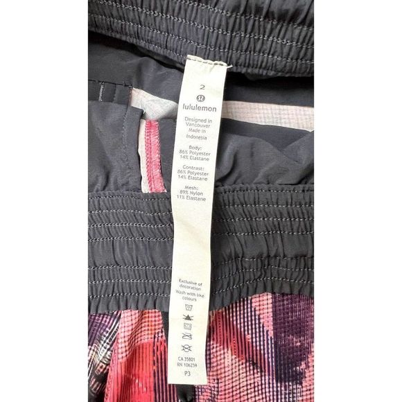 Lululemon Spring Break Away shorts 3" Size 2 - Picture 5 of 6